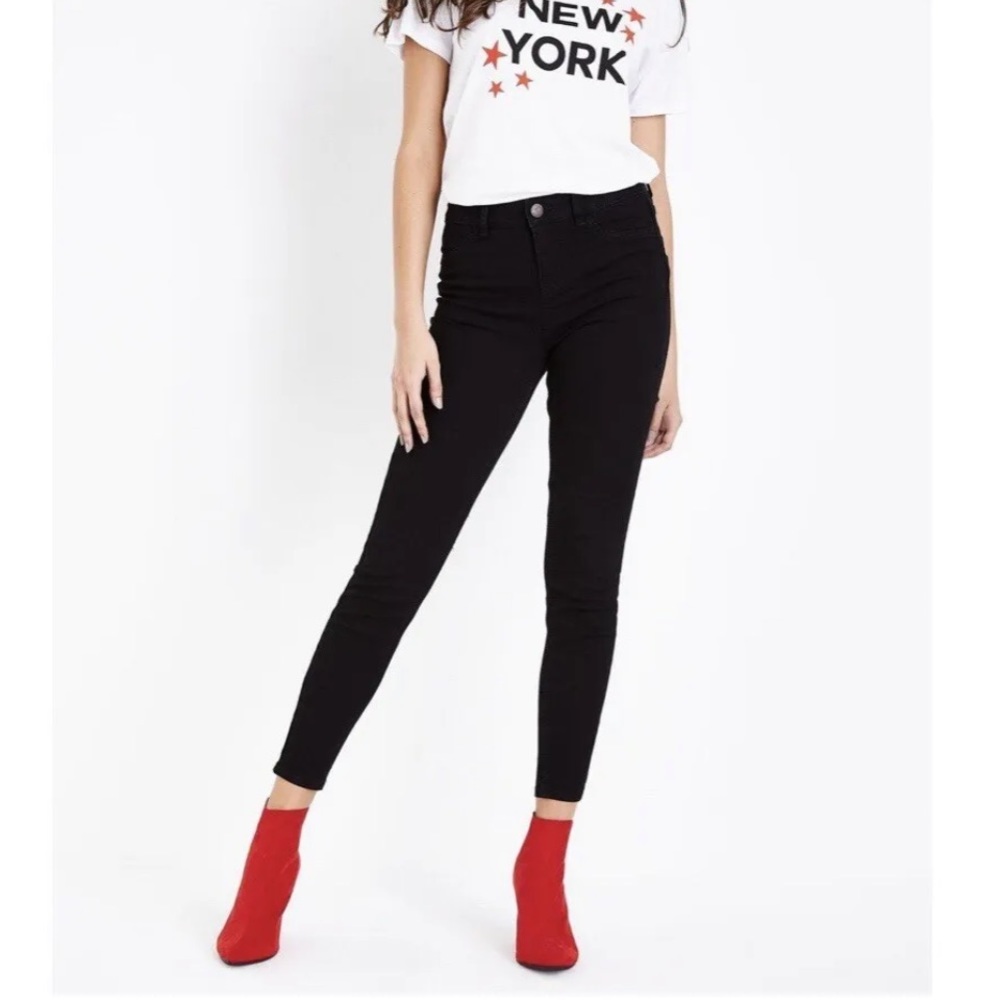 NEW!! ASOS New Look Jenna lift & shape tall skinny black crop jeans